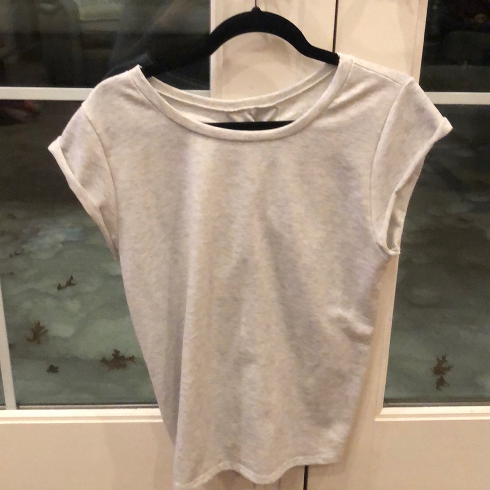 Very fun gray shirt